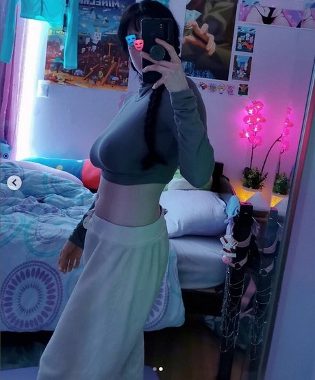 Foto di nudo di fuga di OnlyFans di Knaiifuwaifuu