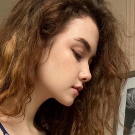 OnlyFans-model Petitesofi