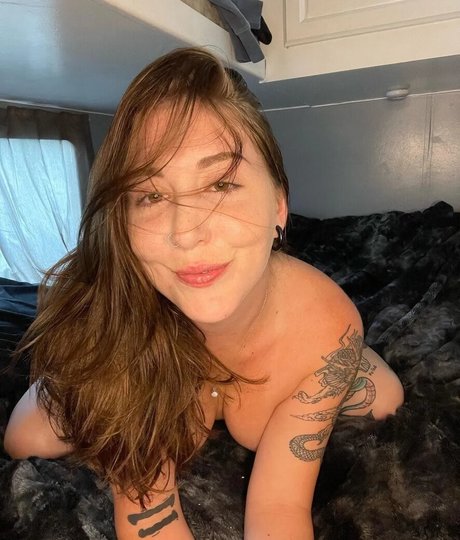 Alasti lekkinud OnlyFans-i pilt Sammythesubmissive