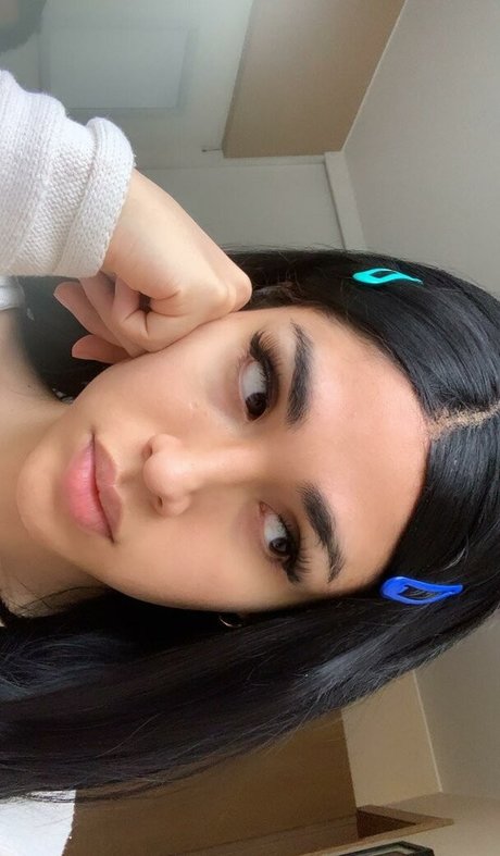 Alasti lekkinud OnlyFans-i pilt Ts Mademoiselle Gia