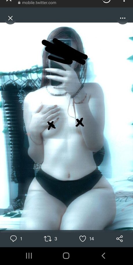 Обнаженная фотография утечки OnlyFans от Anne Feeet02