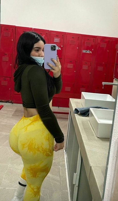 Naken lekkede OnlyFans-bilde av Denramirez