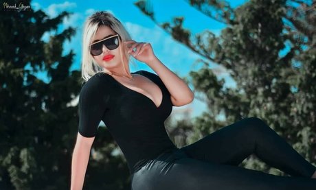 Обнаженная фотография утечки OnlyFans от Ahlem