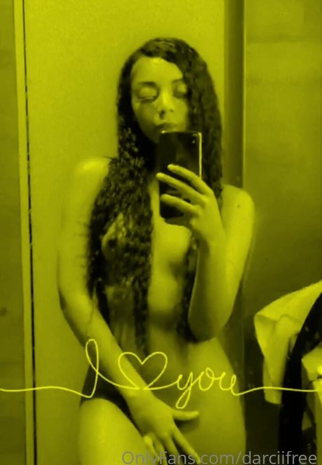 Darciisworld OnlyFans泄露裸照