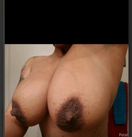 OnlyFans-model Petals