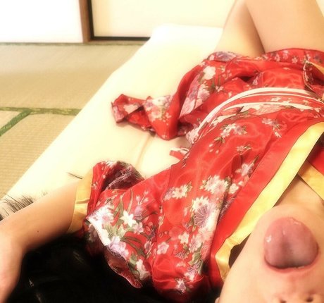 Naken lekkede OnlyFans-bilde av Kurotsuki Kanase