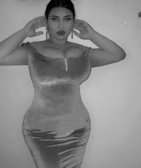 Foto di nudo di fuga di OnlyFans di Celjanaaa