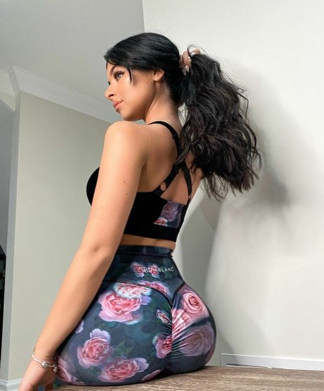 Alasti lekkinud OnlyFans-i pilt Vassiliki