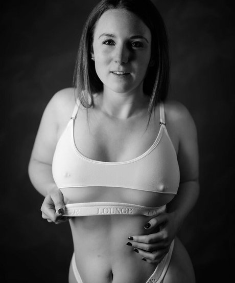 Nacktes geleaktes OnlyFans-Foto von Isbllx