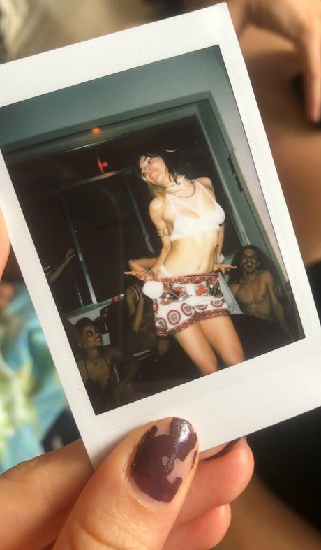 Foto desnuda filtrada de OnlyFans de Nuagesrose