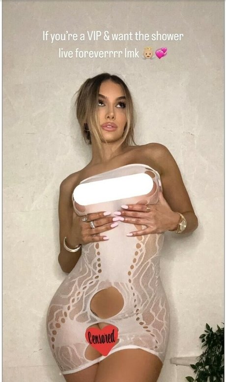 Foto di nudo di fuga di OnlyFans di Lynaritaa