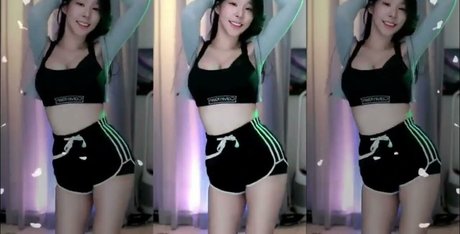 OnlyFans-model Godsehee04