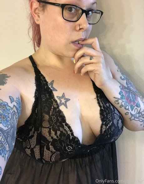 Foto di nudo di fuga di OnlyFans di Jeniferfur