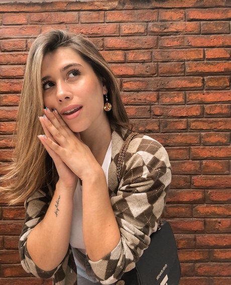 Maddi OnlyFansリークヌード写真