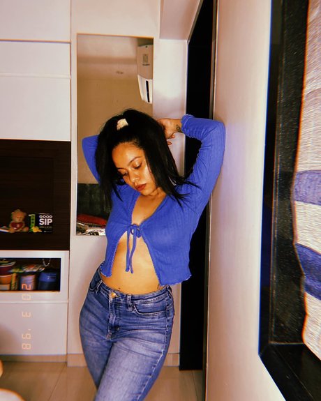 Обнаженная фотография утечки OnlyFans от Estcy