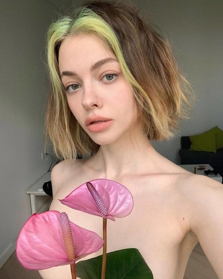 Nahá fotka uniklých OnlyFans od Kira Rausch