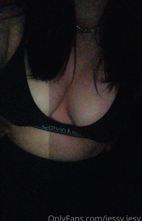 Naken lekkede OnlyFans-bilde av Jessy Ijesy