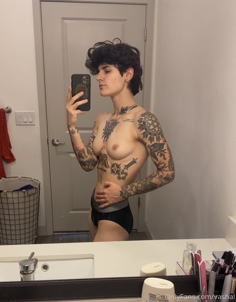 Vasiliki Halastaras naked leaks OnlyFans pic