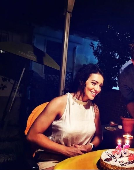 Naken lekkede OnlyFans-bilde av A Stranger Sel