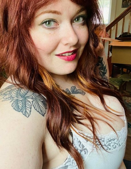 Nacktes geleaktes OnlyFans-Foto von Lilyrey