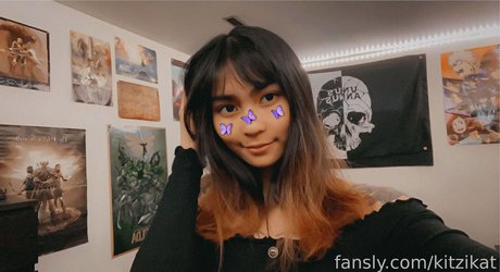 Naken lekkede OnlyFans-bilde av Kitzikat