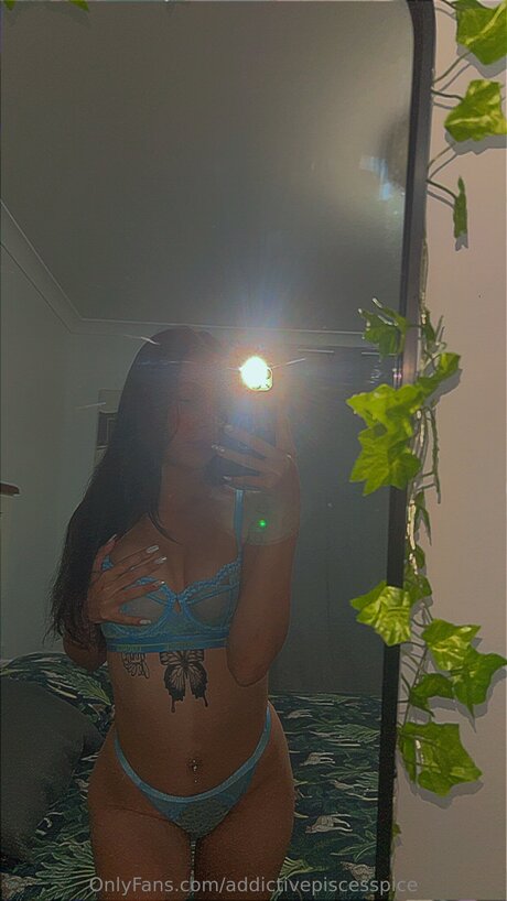 Nacktes geleaktes OnlyFans-Foto von Addictivepiscesspice