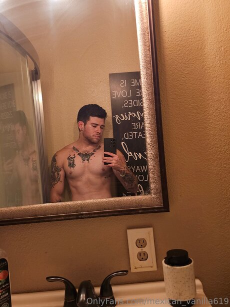 Naken läckt OnlyFans-bild av Mexican Vanilla619