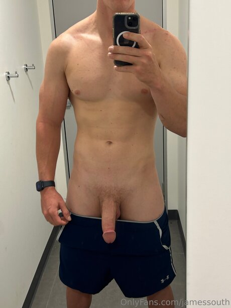 Naken lekkede OnlyFans-bilde av Jamessouth