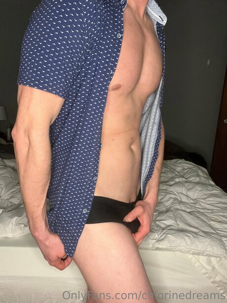 Alasti lekkinud OnlyFans-i pilt Chlorinedreams