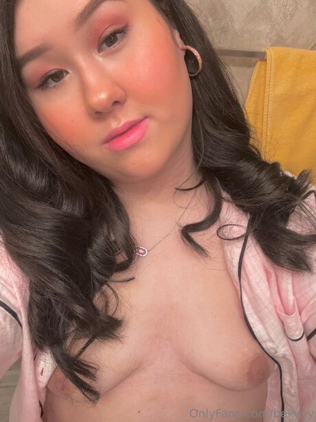 OnlyFans-model Baddiebek