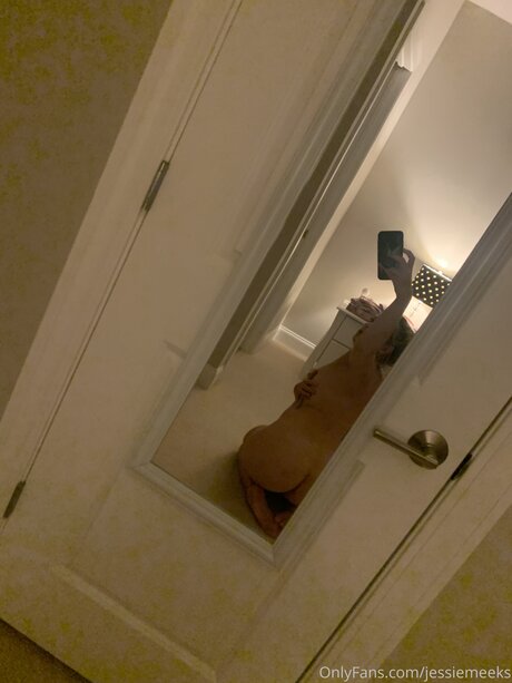 Nacktes geleaktes OnlyFans-Foto von Jessiemeeks