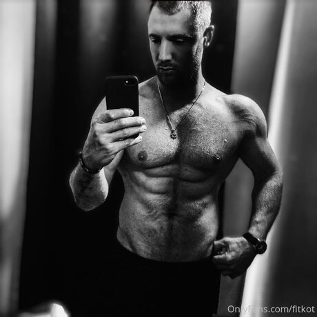 Naken lekkede OnlyFans-bilde av Fitkot
