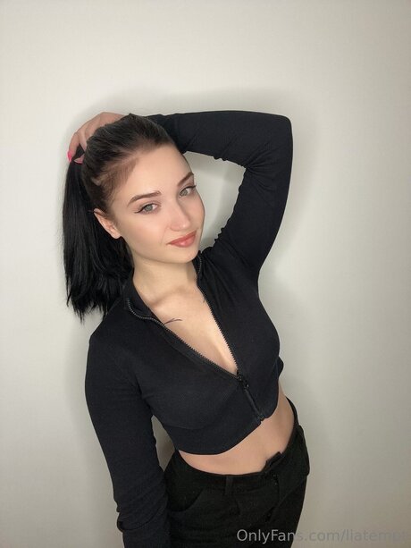 Naken läckt OnlyFans-bild av Tinylia