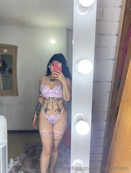 Naakte gelekte OnlyFans-foto van Fernandahoms