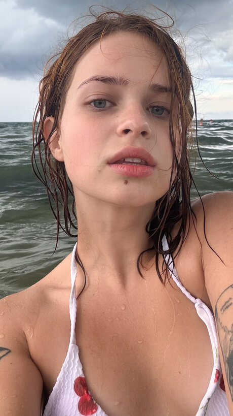 Pineappleri OnlyFans泄露裸照