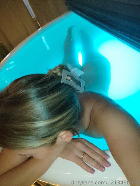 Nina Bella OnlyFansリークヌード写真