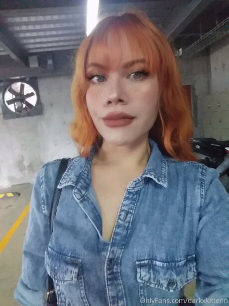 Nacktes geleaktes OnlyFans-Foto von Darkxkittenn