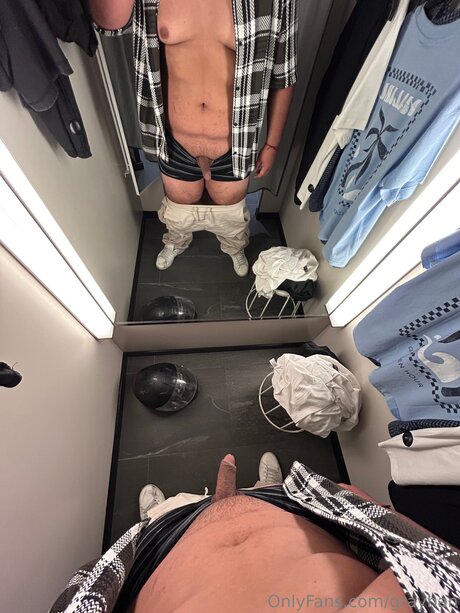 Naken lekkede OnlyFans-bilde av Grayhan