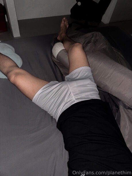 Foto di nudo di fuga di OnlyFans di Planethim