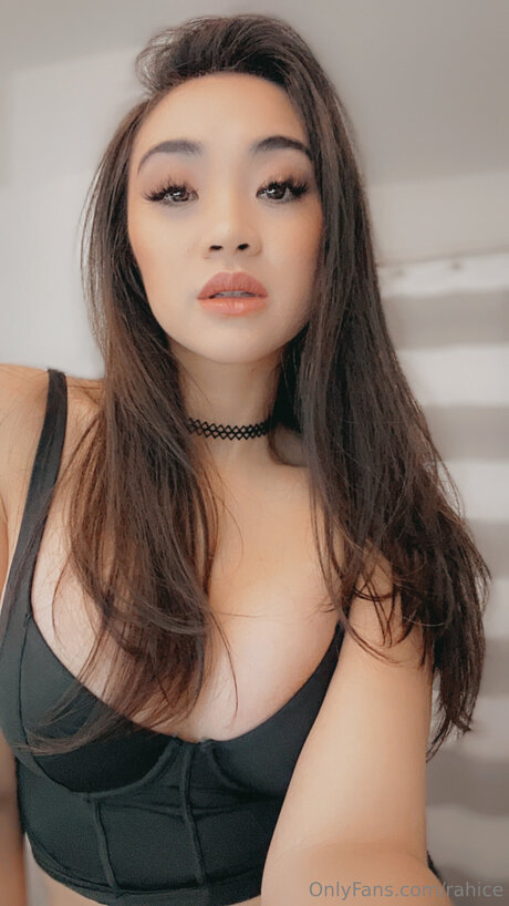 Nacktes geleaktes OnlyFans-Foto von Rahice