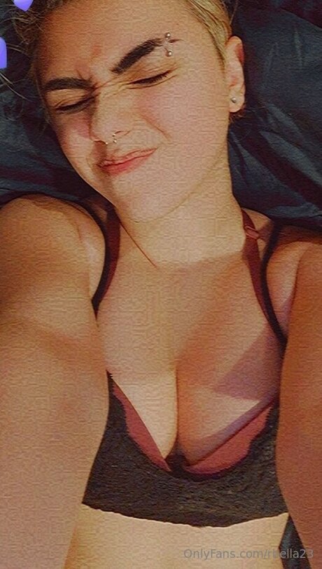 OnlyFans-model Rbella23