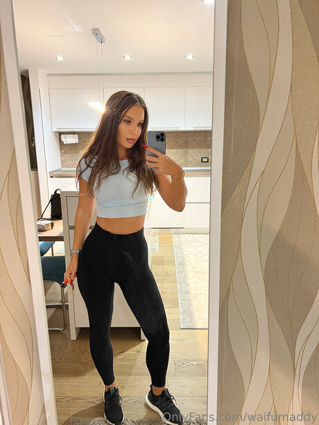 Alasti lekkinud OnlyFans-i pilt Waifumaddy