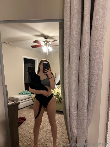 Nacktes geleaktes OnlyFans-Foto von Hanihachi