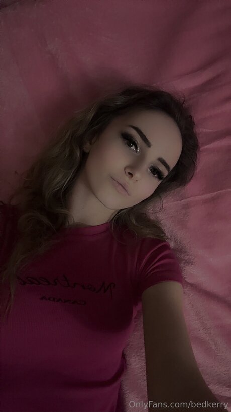 Naakte gelekte OnlyFans-foto van Bedkerry