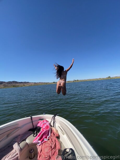 Foto desnuda filtrada de OnlyFans de Sportyspicegirl