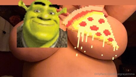 Naken lekkede OnlyFans-bilde av Bluegrayemma