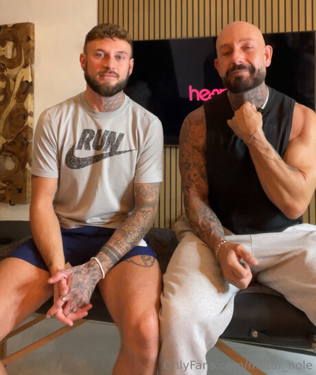 Motor Hole OnlyFansリークヌード写真