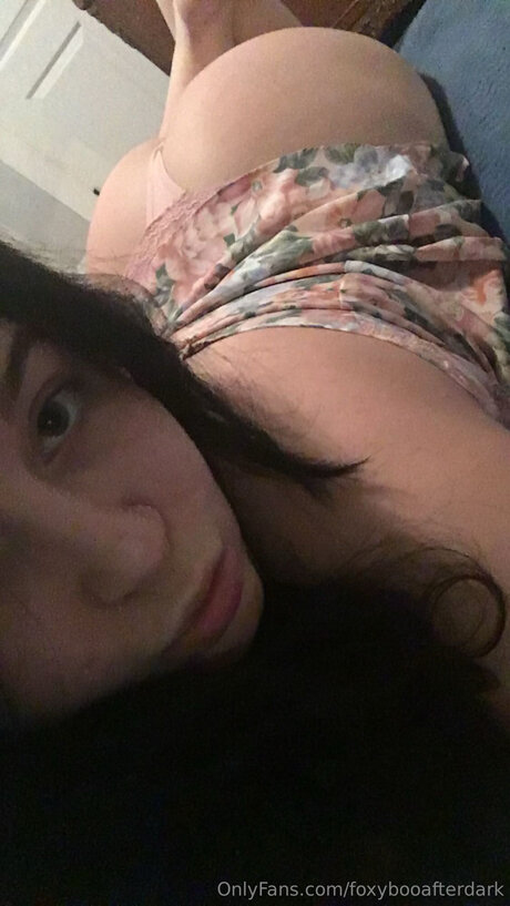 Foto di nudo di fuga di OnlyFans di Foxybooafterdark