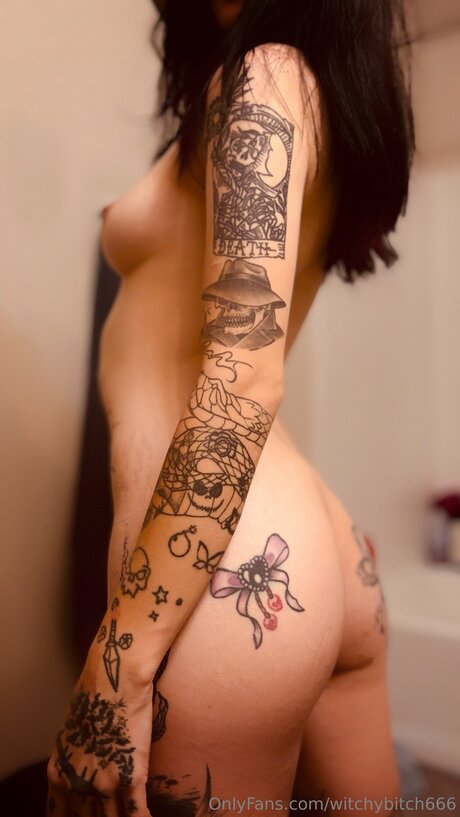 Witchybitch666 naked leaks OnlyFans pic