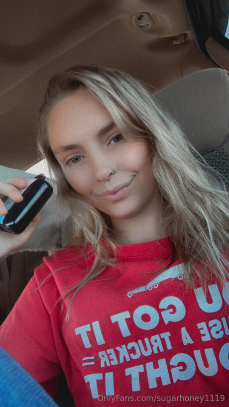 Alasti lekkinud OnlyFans-i pilt Illuminatebebe